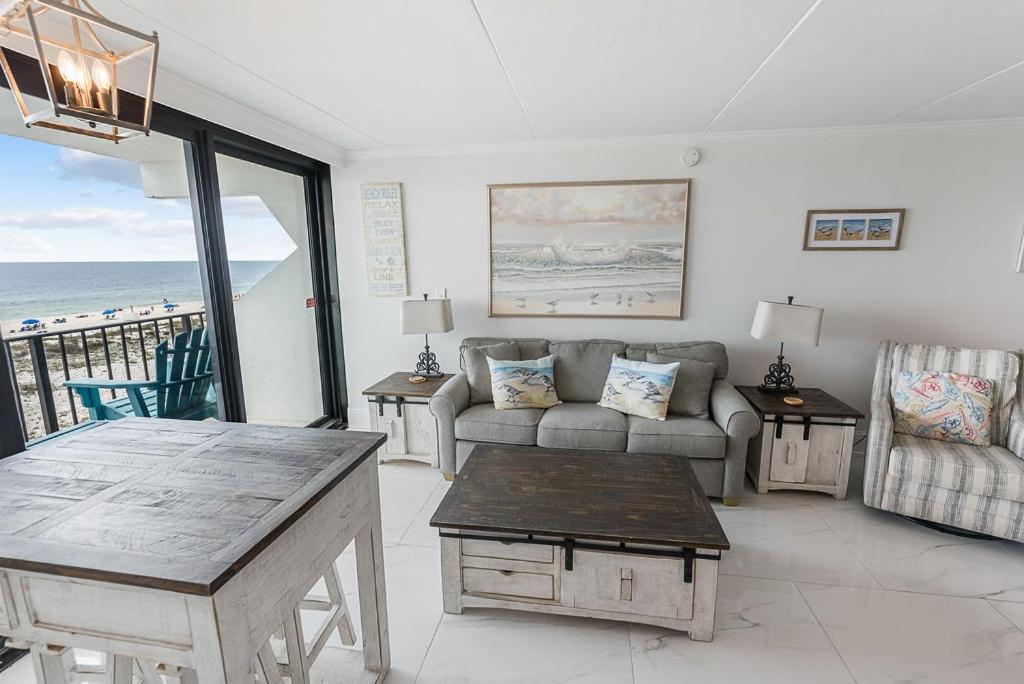 Island Winds East 308 By Albvr - Beautifully Renovated Beachfront Condo & Steps Away From Hangout & More! Gulf Shores Dış mekan fotoğraf